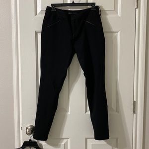 Antonio Melani black slim straight leg stretchy dress pants - size 10